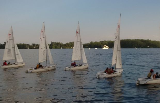 Weekly Race Night Start in light wind DSAO Start on Race Night