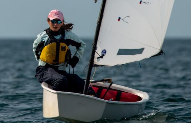 finishing a roll tack