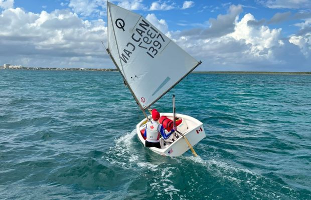 Sailing solo in the Bahamas