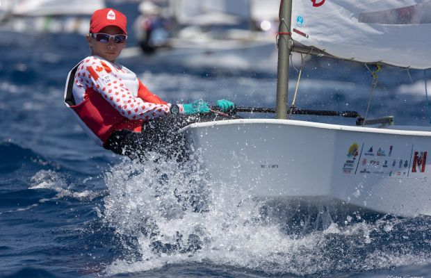 2022 World Championship headed upwind Sailing upwind with a splash at the front of the boat